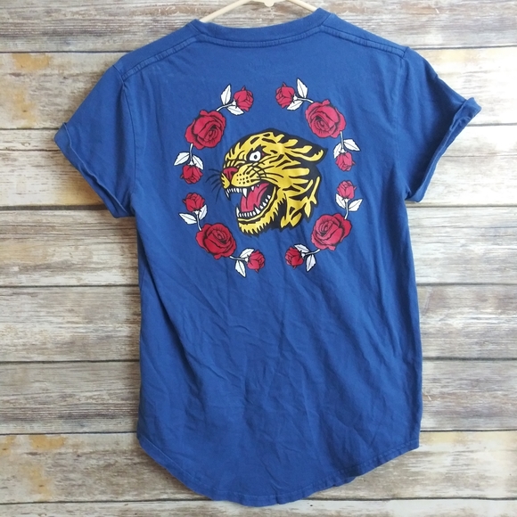 hollister tiger t shirt